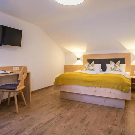 Badererhof Christine Wechselberger 3* シュトゥンム